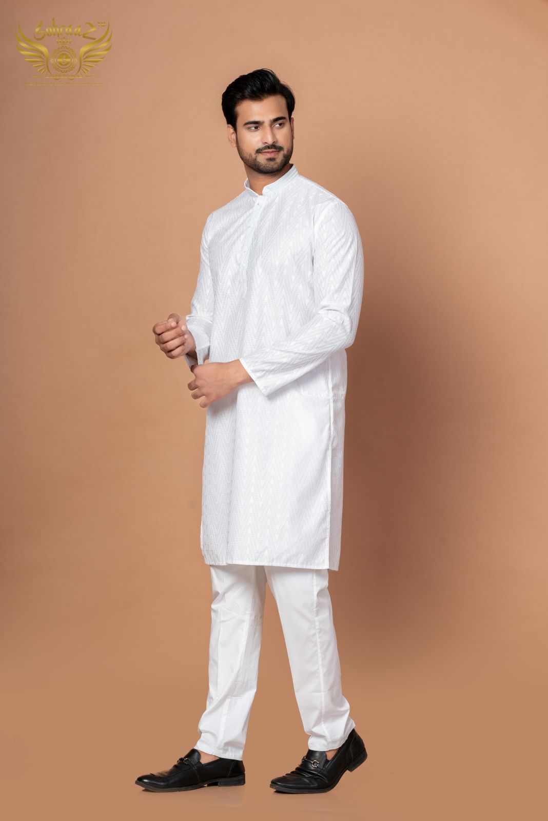 White Cotton Kurta with Exquisite Thread & Self Chicken Craft