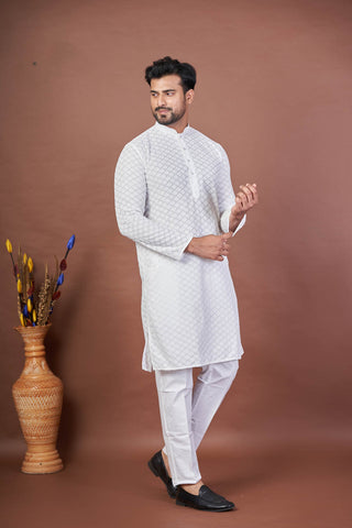 Shwet – White Cotton Embroidered Kurta